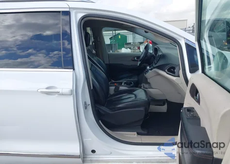 2019 Chrysler Pacifica Touring L from USA, damaged, VIN 2C4RC1BG6KR593077